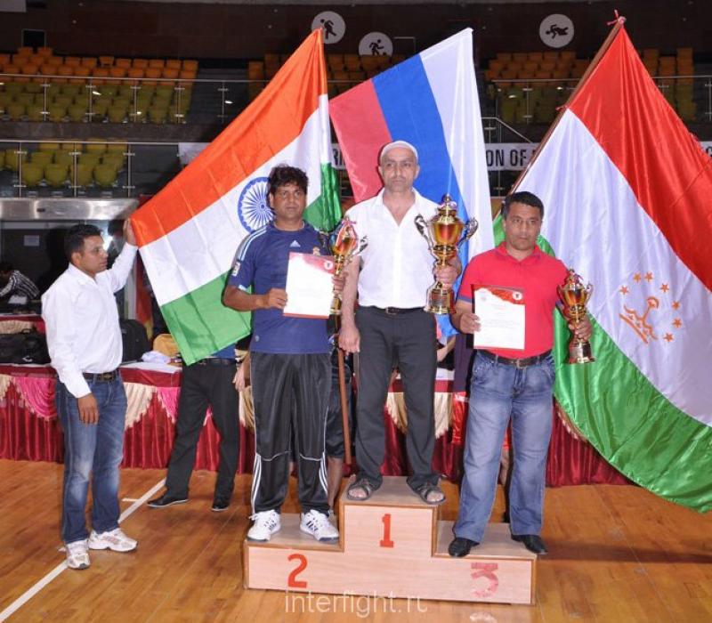 awarding-team-winners.jpg